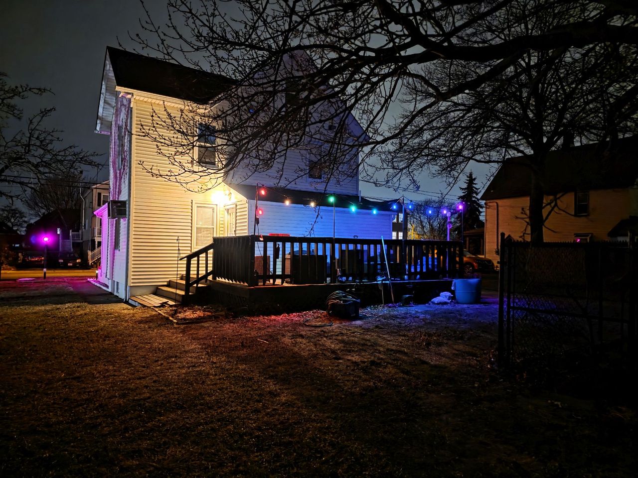 Samsung Galaxy S25 Ultra low light sample.