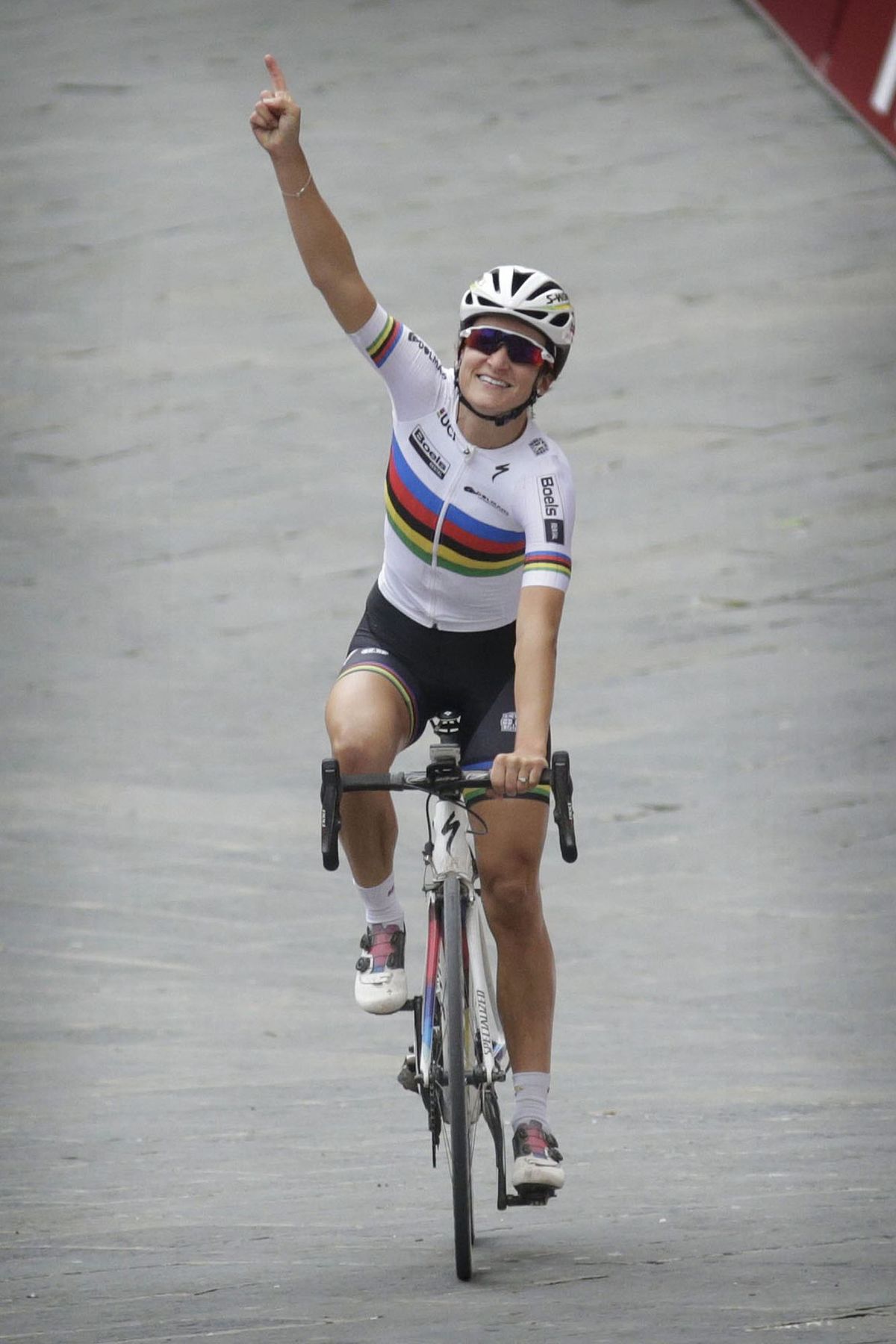 Lizzie Armitstead (Boels-Dolmans) wins Strade Bianche