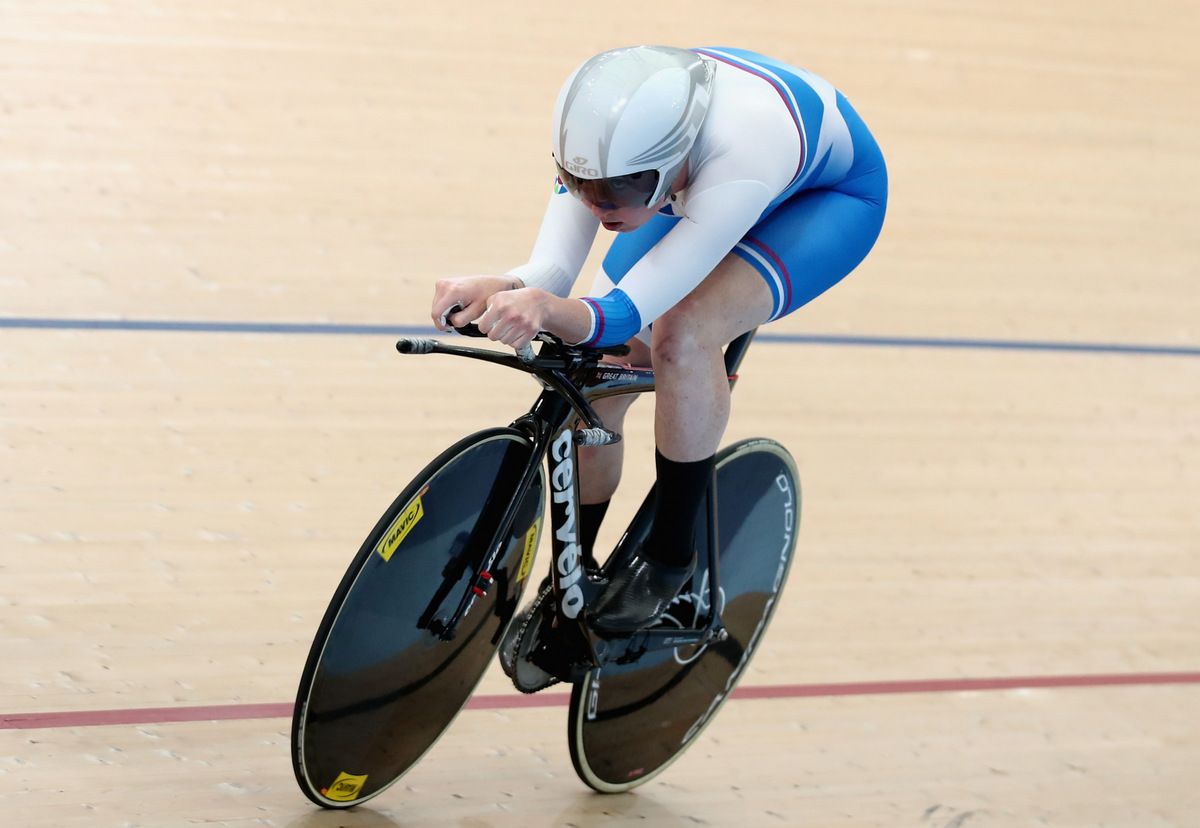 Katie Archibald (Scotland) riding into the gold medal IP final