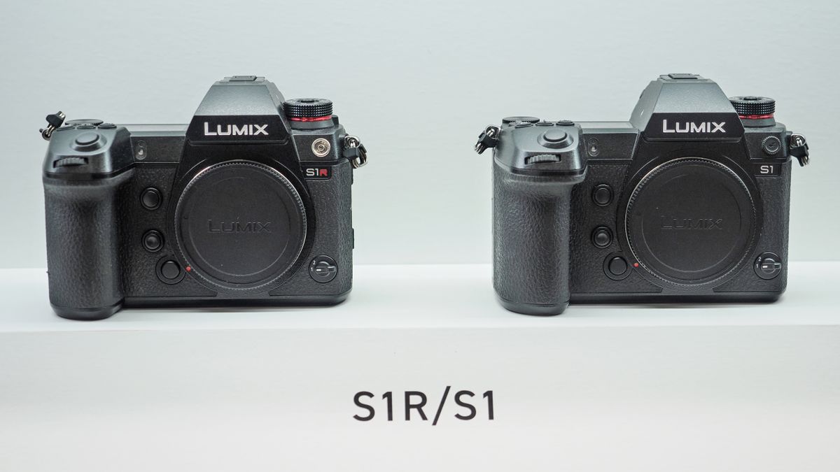 13 world-first cameras from Panasonic, from the first ever mirrorless ...