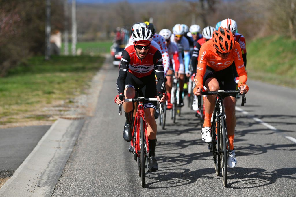 Julien Bernard and Alessandro De Marchi lead the large escape group on stage 4 of Paris-Nice
