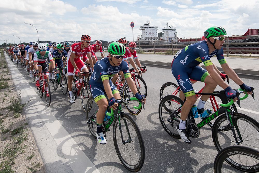 Caleb Ewan (C) from Australia rides in the pack during the Euroeyes Cyclassics Hamburg