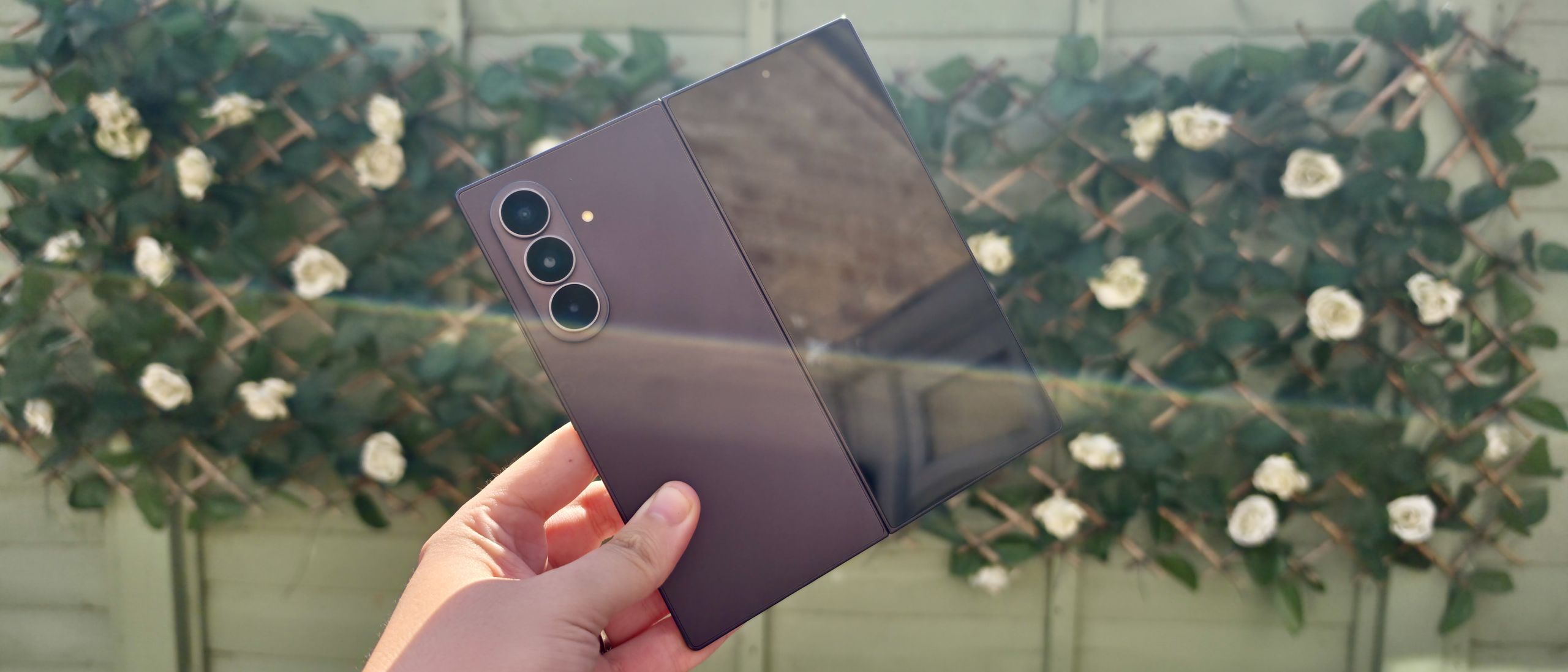 The Galaxy Z Fold8 Ultra is a five-star phone, but has one key disappointment for digital artists