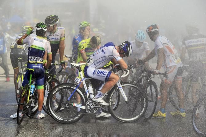 The peloton cool off at the Tour de Langkawi