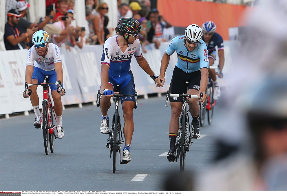 Boonen congratulates the two-time World Champion