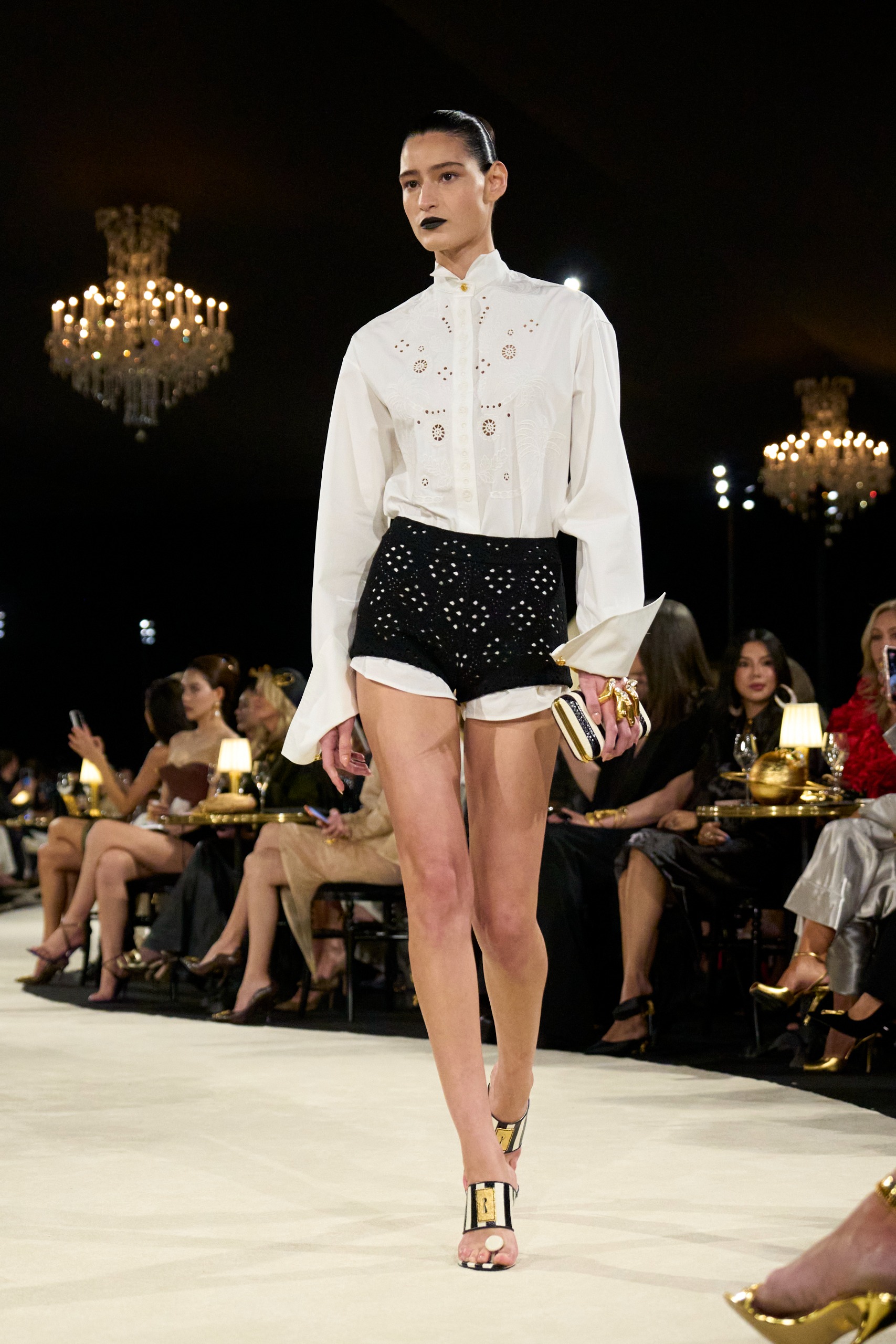 Schiaparelli S/S 27 runway