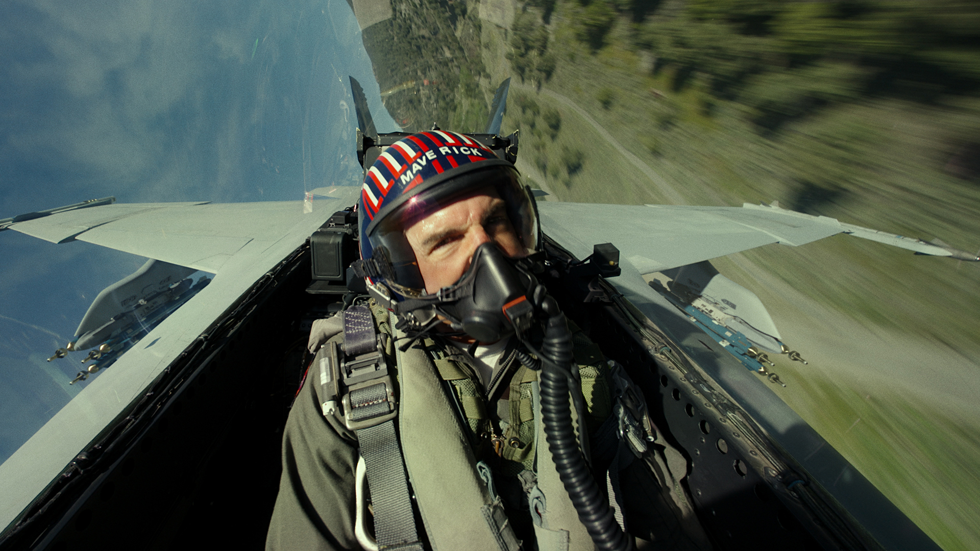 Top Gun: Maverick's Stunts Push the Limits of What Real Pilots Can Do