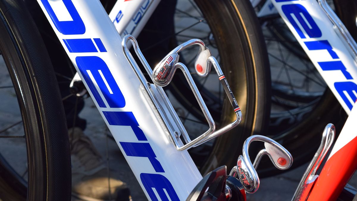 Arnaud Demare runs Elite Ciussi cages in an eye-catching chrome finish