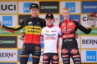 Pauwels Sauzen-Bingoal's Eli Iserbyt extended his overall lead in the 2019/20 UCI Cyclo-cross World Cup by winning round 3 in Bern, Switzerland ahead of Telenet Baloise Lions' Toon Aerts and Michael Vanthourenhout (Pauwels Sauzen-Bingoal)