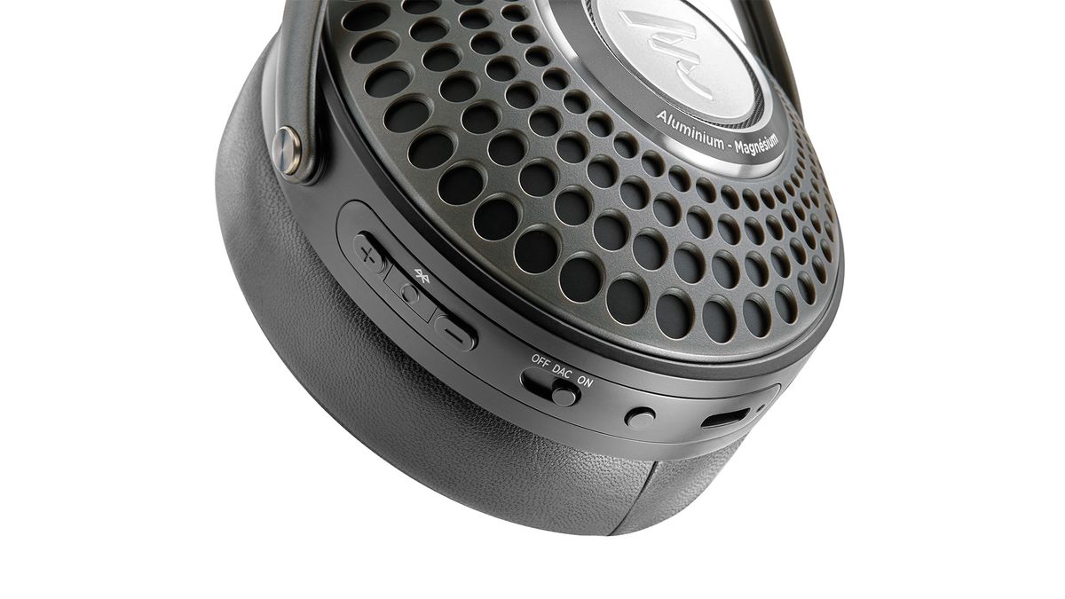 Wireless headphones: Focal Bathys