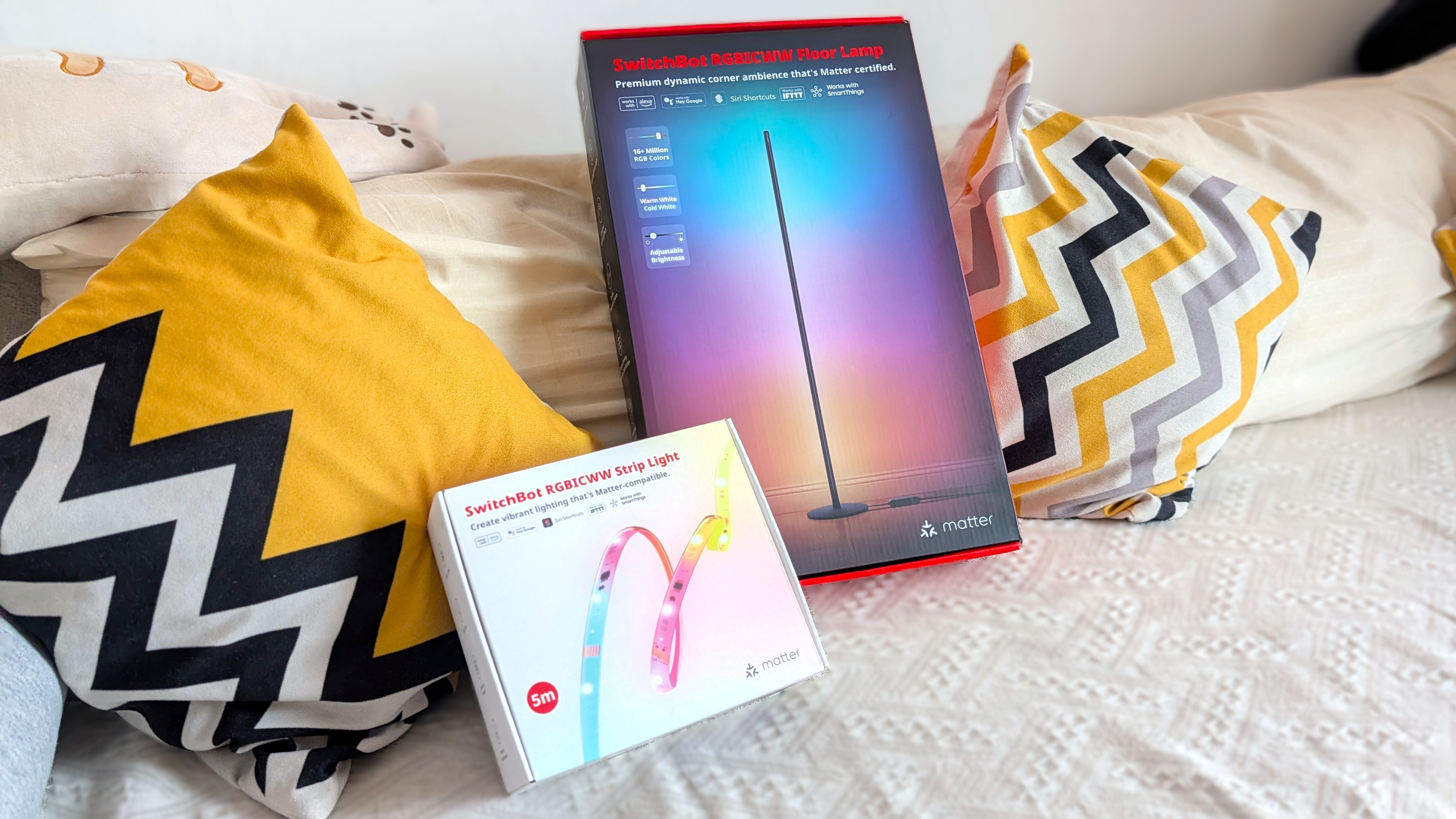 SwitchBot Smart RGBICWW App-Controlled Floor Lamp and LED Strip Light 5m bundle