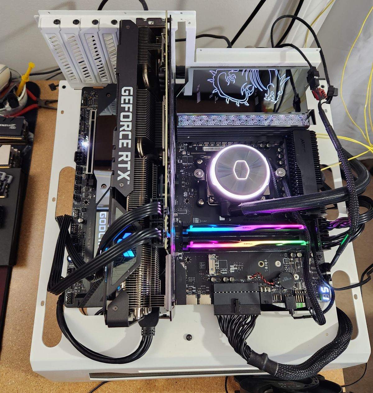 MSI X670E Godlike