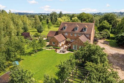 Properties in areas in The Sunday Times &lsquo;Best Places to Live 2026&rsquo; &ndash; Dauntsey Fields Farm, Daunts, near Malmesbury, Wiltshire