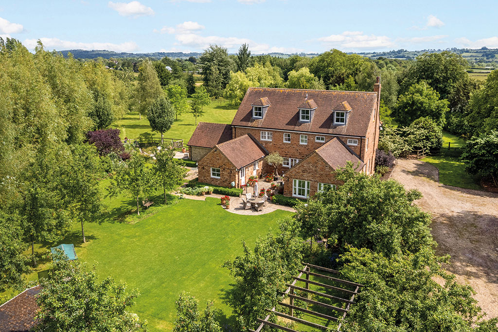 Properties in areas in The Sunday Times &lsquo;Best Places to Live 2026&rsquo; &ndash; Dauntsey Fields Farm, Daunts, near Malmesbury, Wiltshire