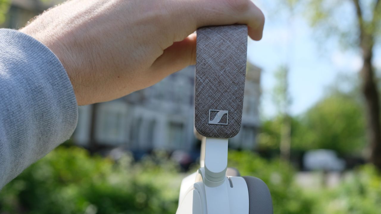 Photograph of Sennheiser Momentum 4 headphones