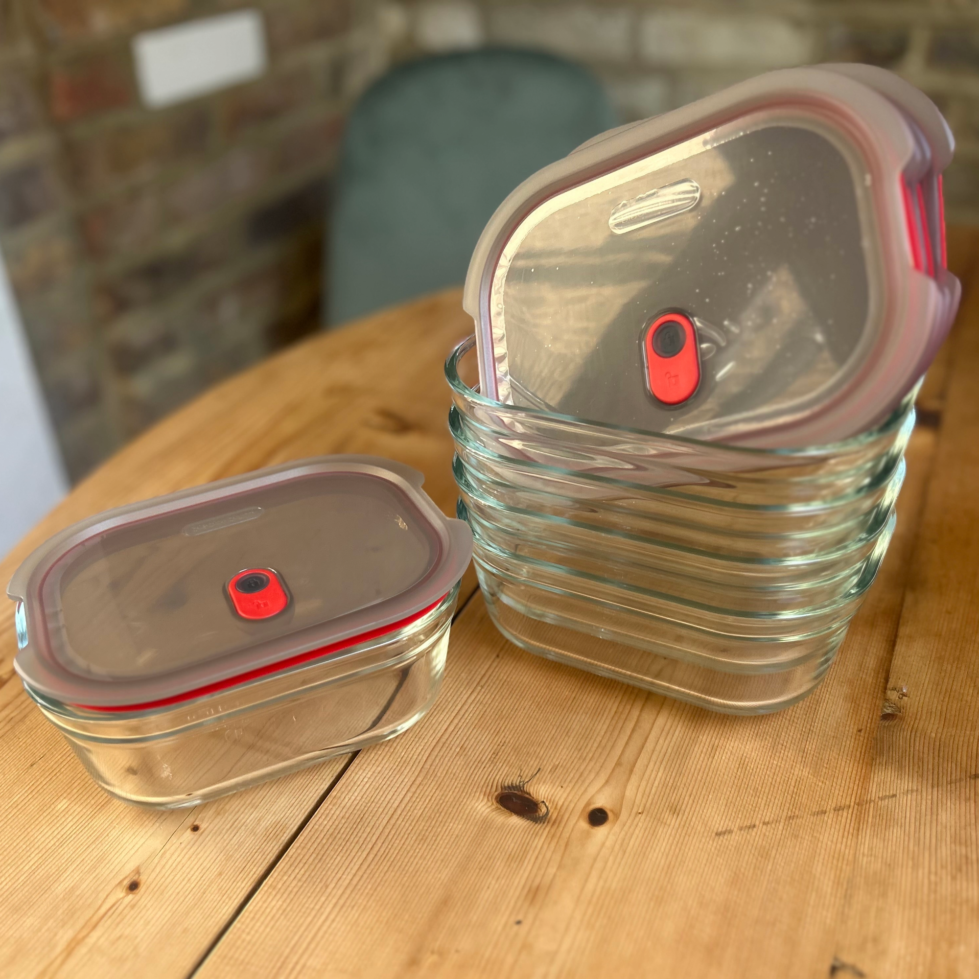 Testing black + blum food containers