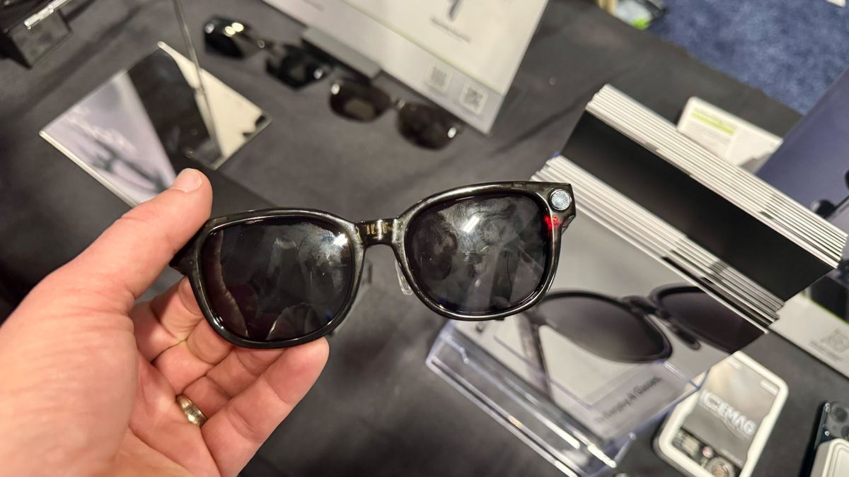 Loomos glasses