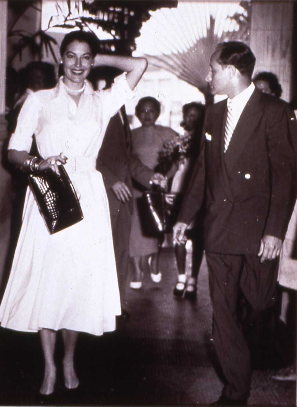 Ava Gardner, at Raffles Singapore