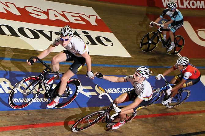 De Ketele hands off to Van Hoecke