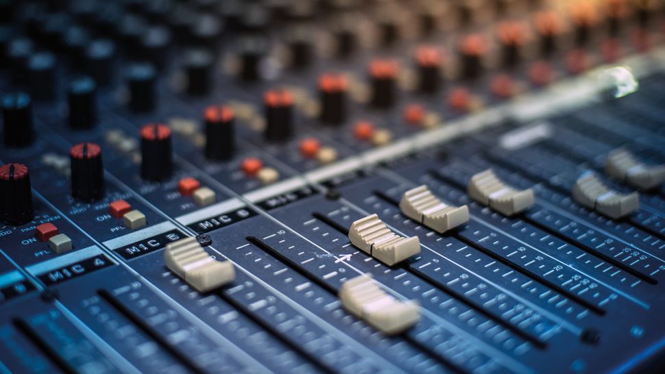 Why Is It So Hard To Finish A Track? We Explain How You Can Break Free 