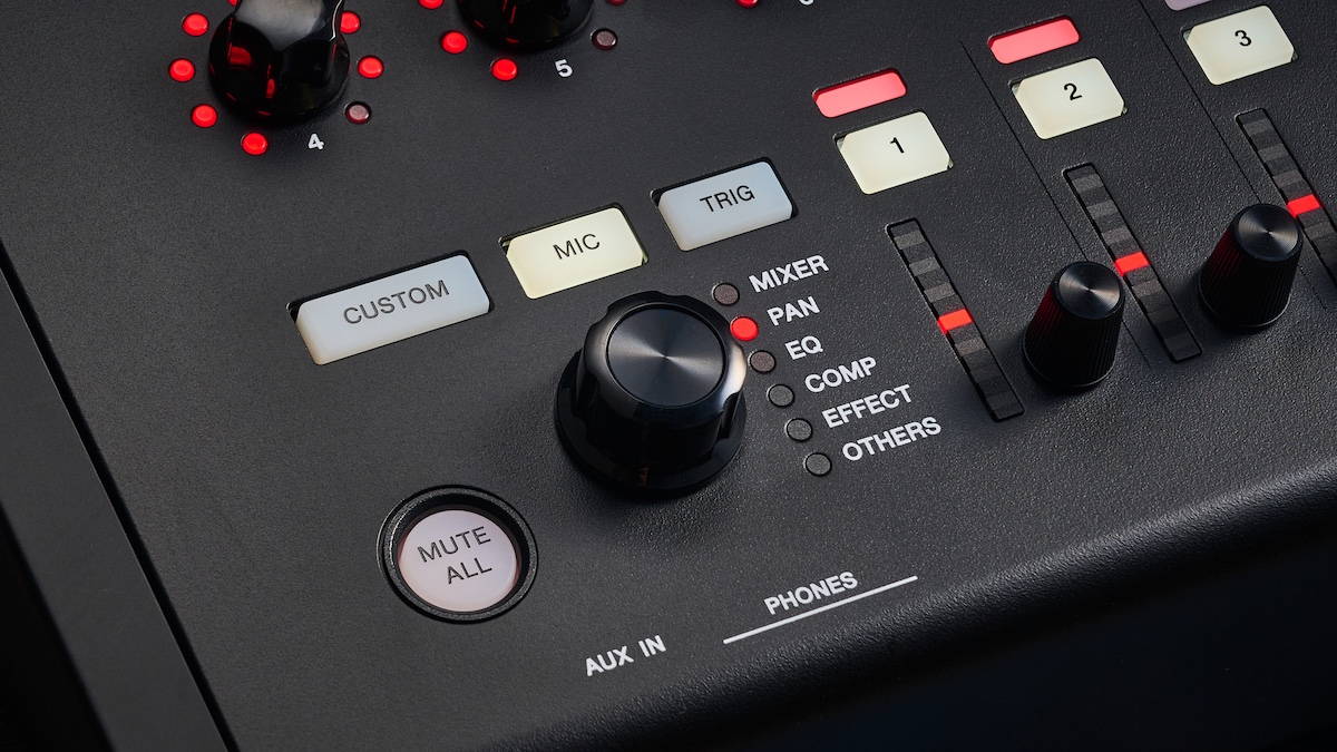 Close up of the Yamaha EAD50 effects wheel
