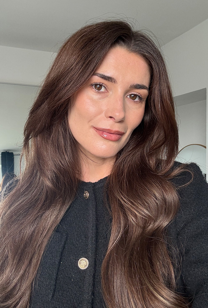 Eleanor wearing Refy lip liner in Suede paired with a clear gloss