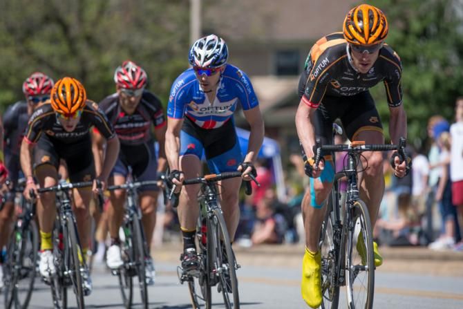 Tom Zirbel leads the chase in the closing laps as the stubborn breakaway refused to be reeled in.