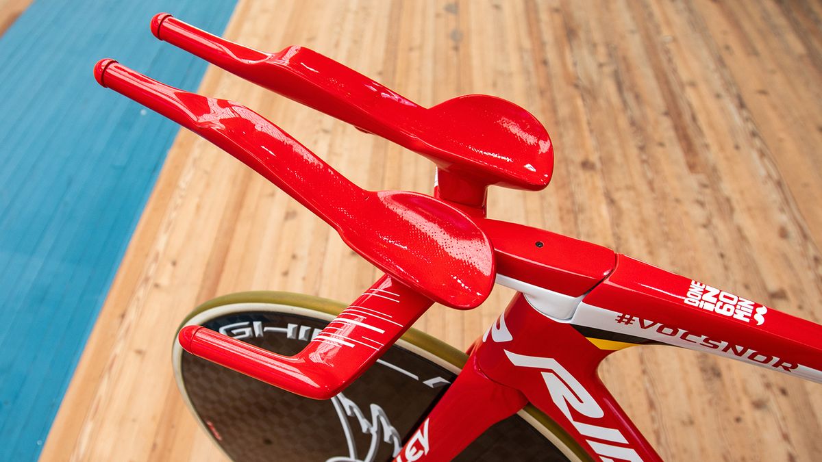 The handlebars are custom-moulded for Campenaerts' arms