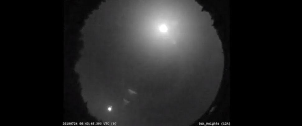 Fireball! Incredible Video Shows Meteor Streaking Across Canadian Sky ...