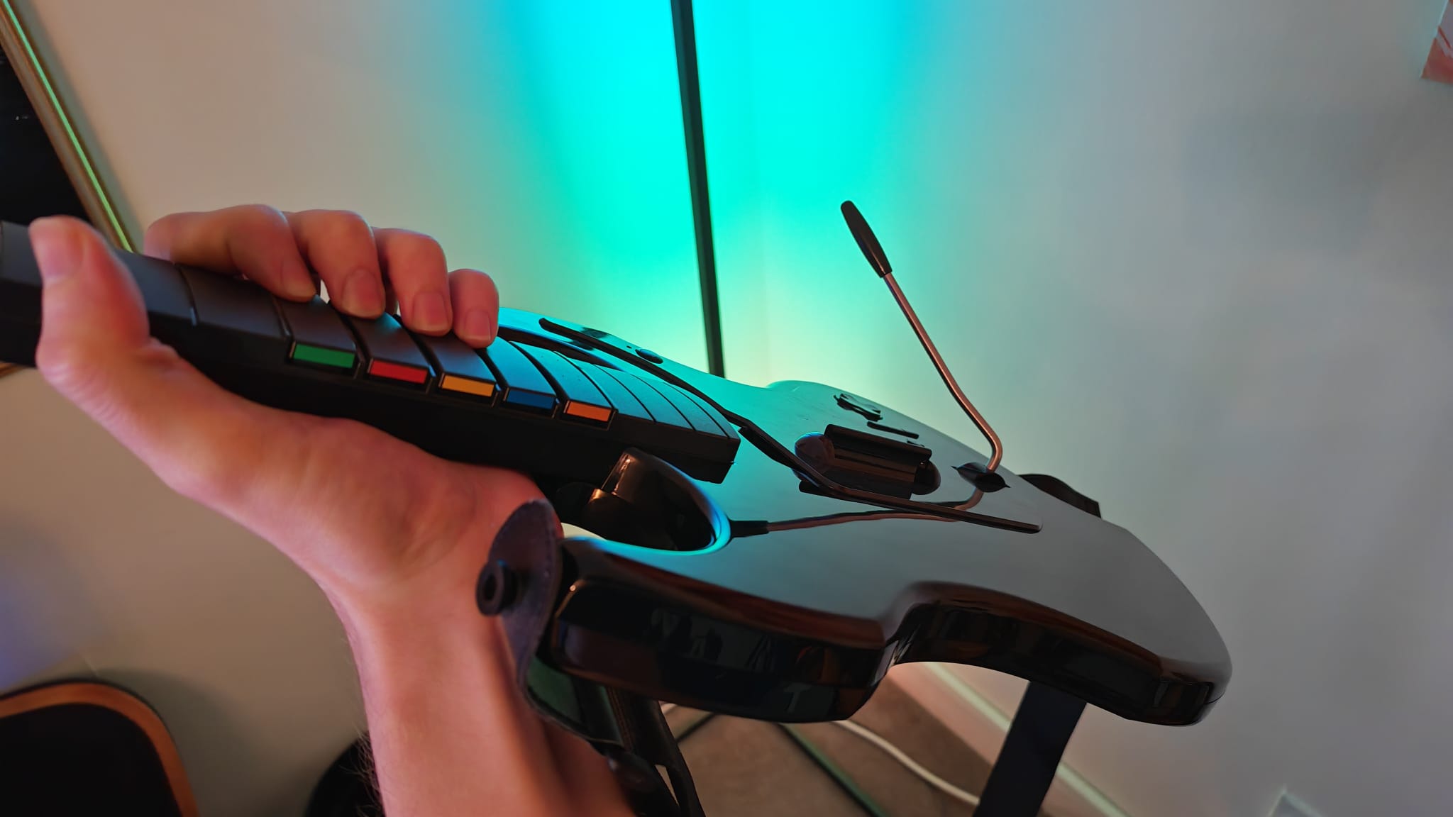 The body and reflective surface of the PDP Riffmaster 