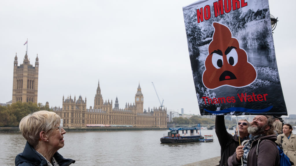 Protesters against Thames Water