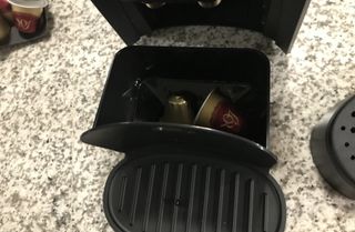 L'OR Barista with full capsule tray