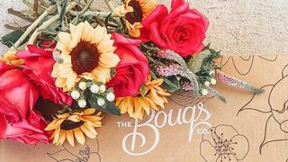 The Bouqs - offers modern, stylish flowers