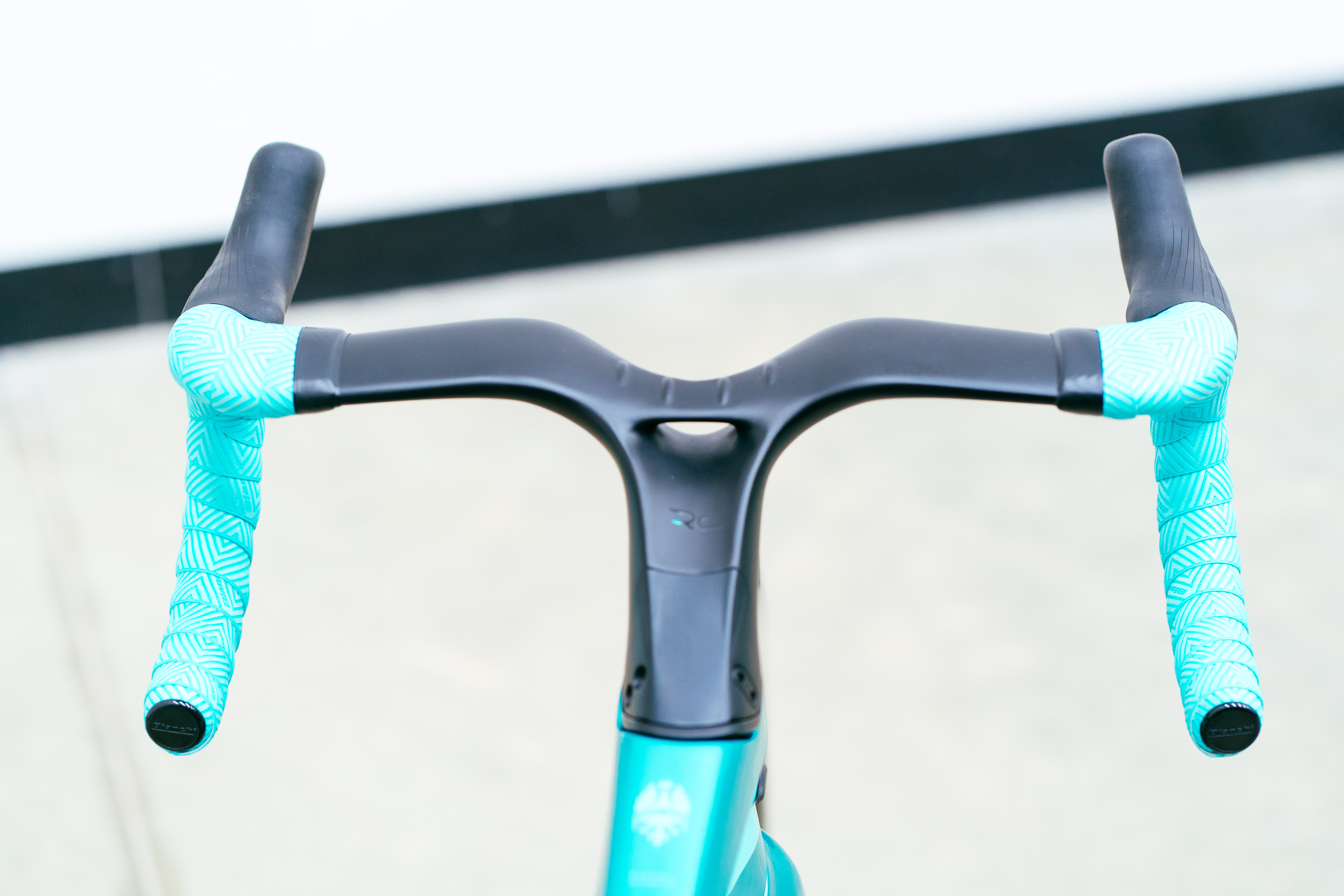 Detail shots of the Bianchi Oltre RC