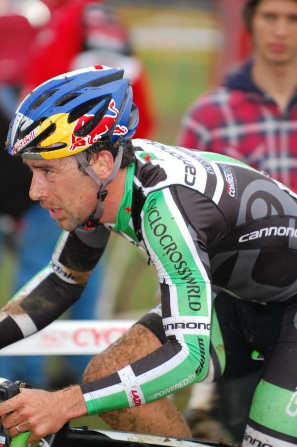 Timothy Johnson (Cannondale/cyclocrossworld.com) had to settle for second place.