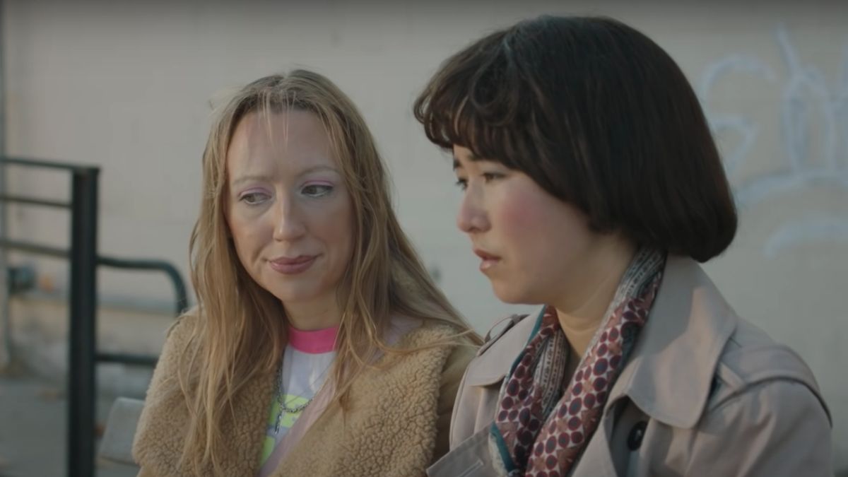 Anna Konkle and Maya Erskine in Pen15