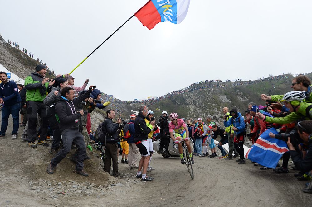 Alberto Contador rounds a corner on the final climb to Sestriere.