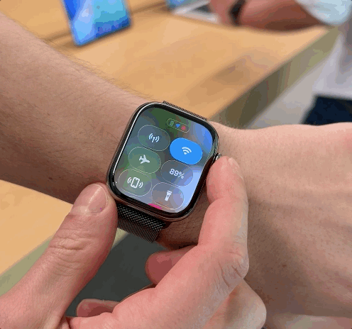 Apple Watch Series 10 running watchOS 26