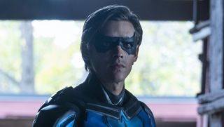 Nightwing in costume in Titans Season 3