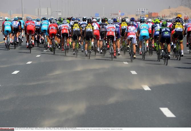 Crosswinds battered the peloton in Dubai