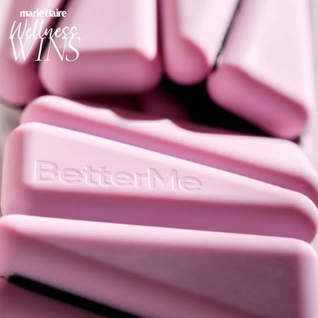 BetterMe Ankle Weight review: A flatlay close up shot of the ankle weights