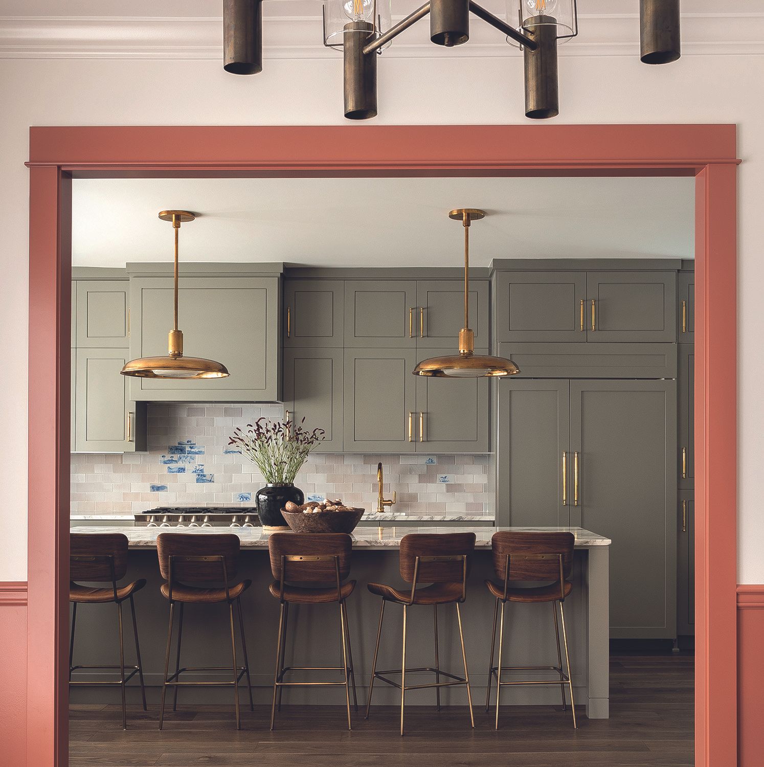 kitchen backsplash ideas statement tile warm colors