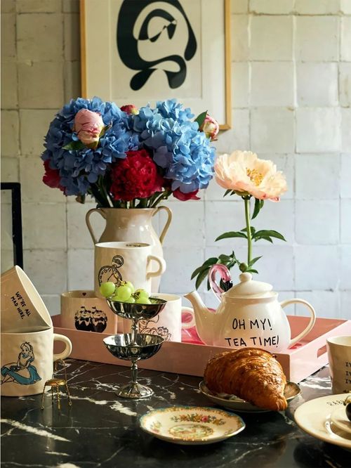 Queen of Hearts Wood Tray