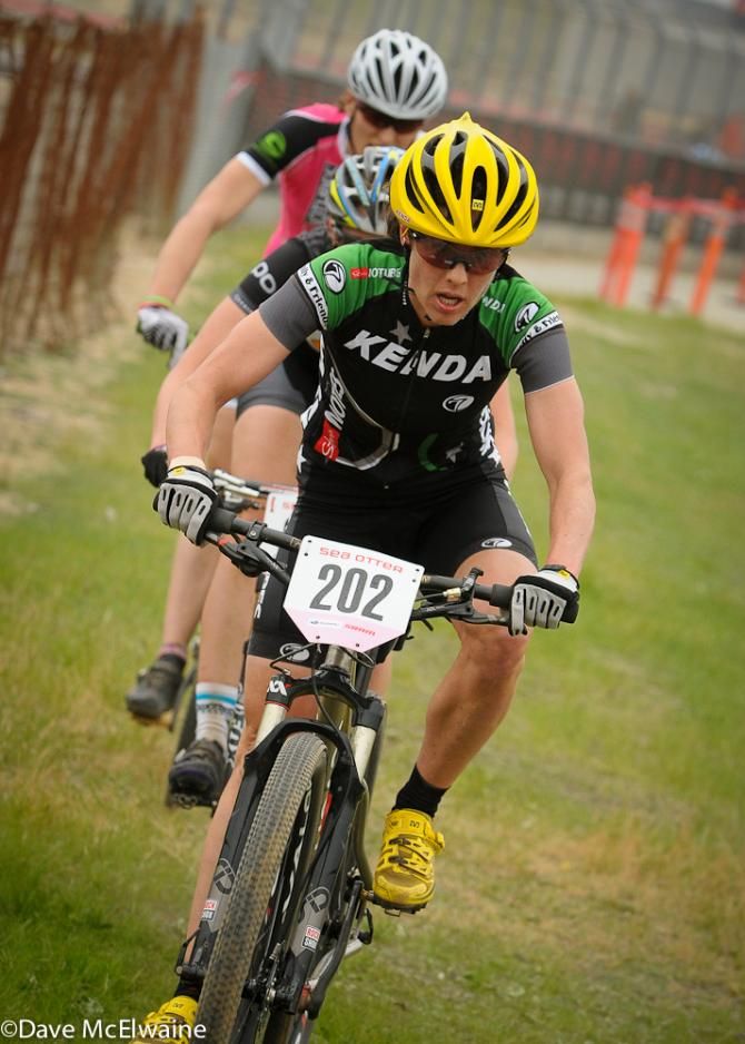 Mary McConneloug (Kenda Stans No Tubes) putting in a brilliant race