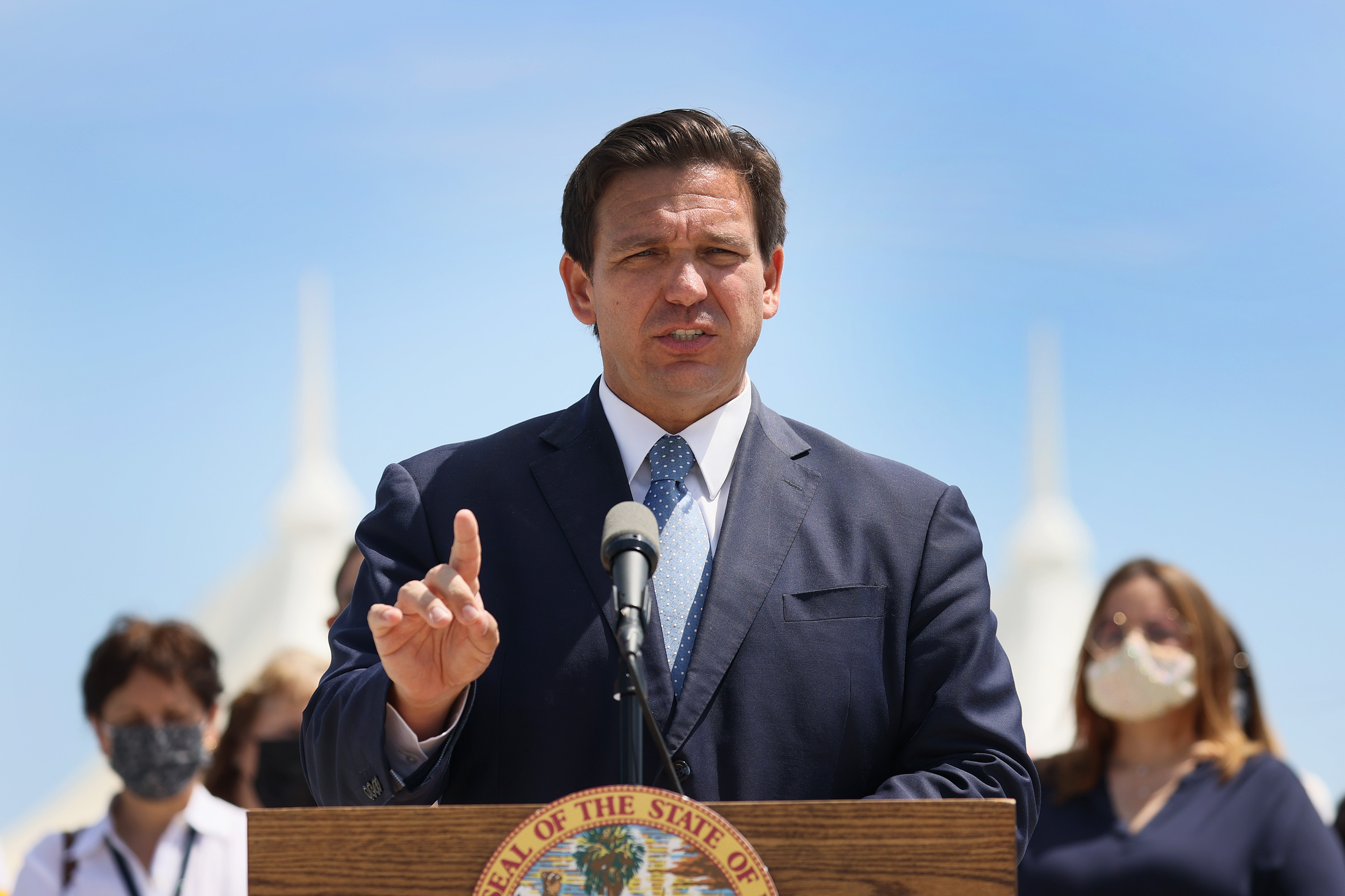 Florida Governor DeSantis Signs Stop Social Media Censorship Act — Will ...