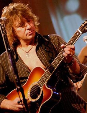 Dear Guitar Hero: Richie Sambora | Guitar World