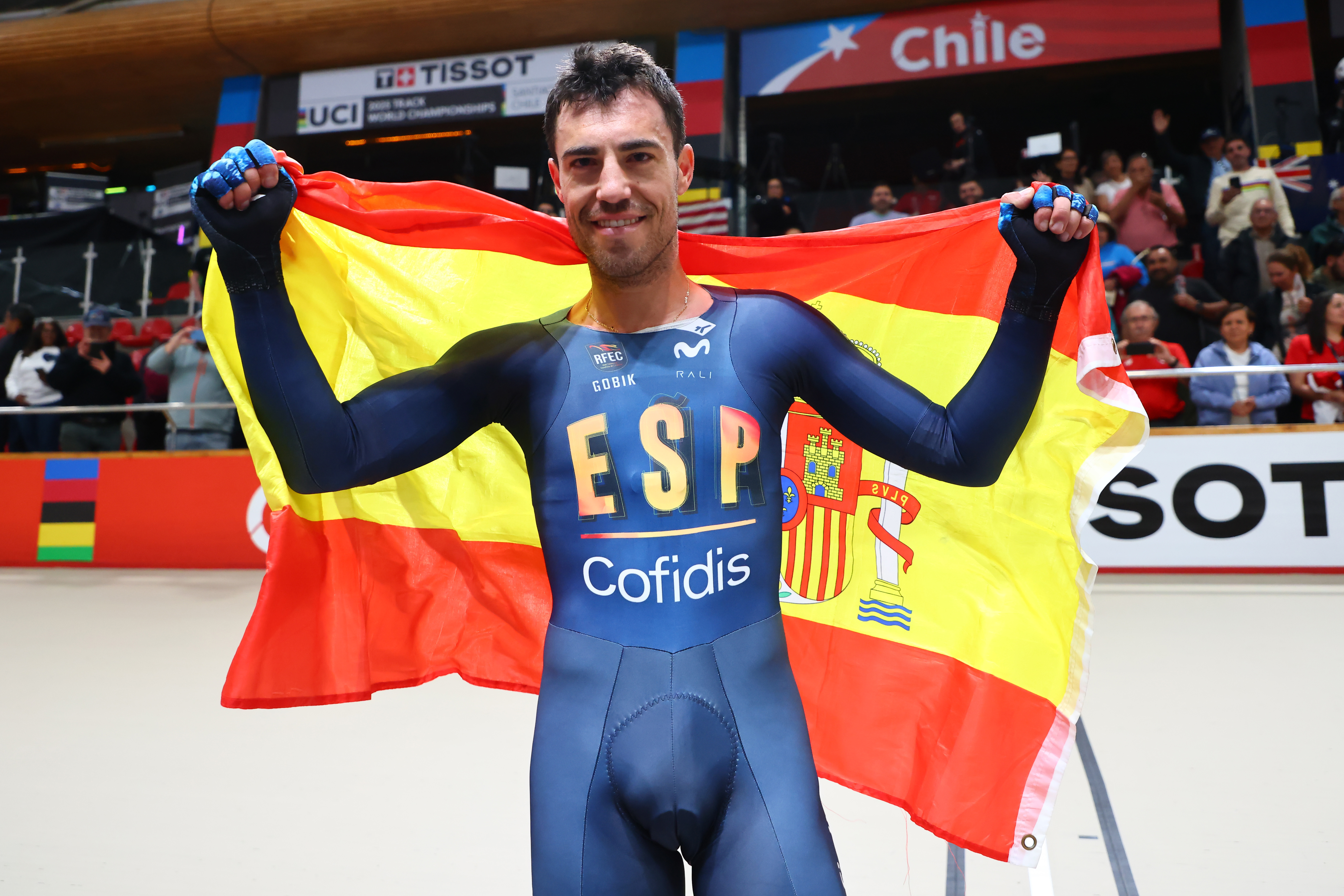 Track World Championships: double gold for Great Britain and glory for Torres as van de Wouw smashes world record on day 4