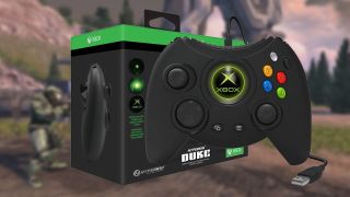 Relive the 2000s with this deal on the Hyperkin ‘Duke’ Xbox controller