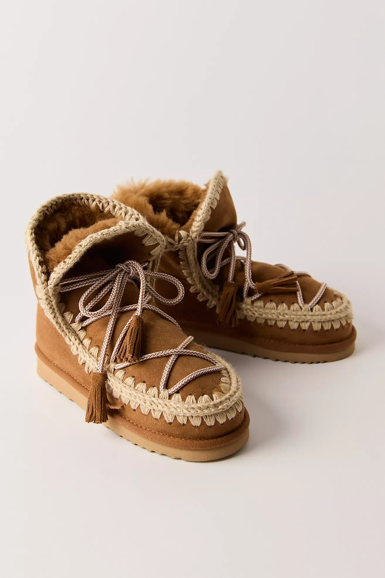Mou Lace-Up Glacier Boots