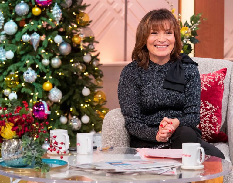 lorraine kelly xmas jumper